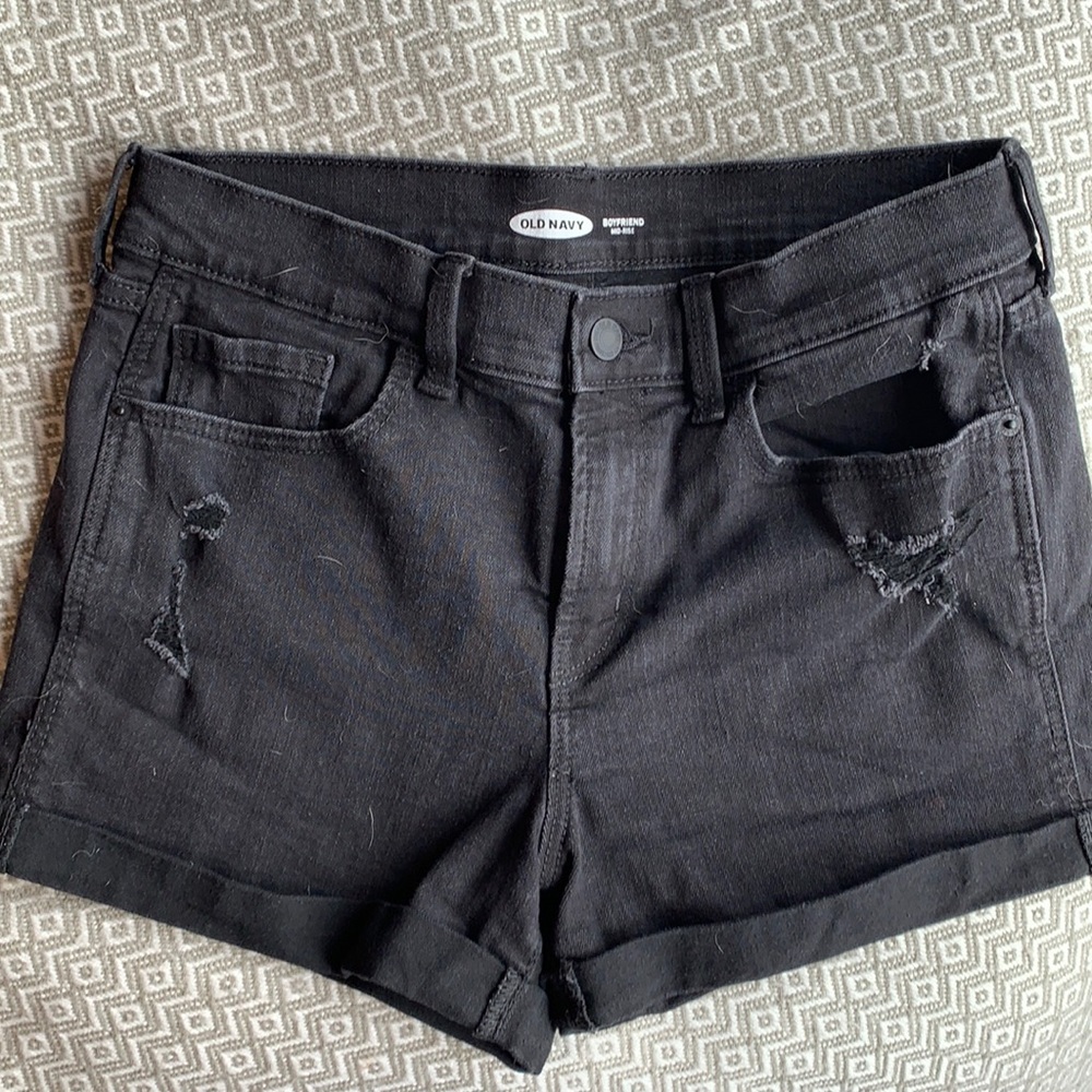 Old Navy black shorts